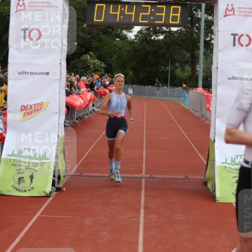 14.06.2026 - 7 Türme Triathlon Andreas Tolksdorf http://msf.ph/oto/9805232 14.06.2026 15:42:37 Ziel 725, 986, 1759 meine-sportfotos.de
