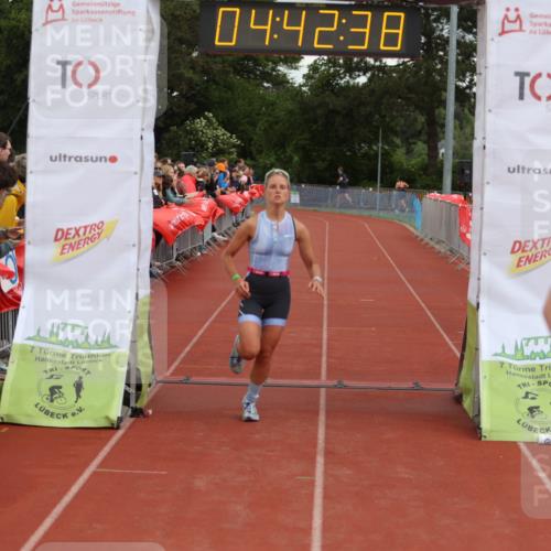 14.06.2026 - 7 Türme Triathlon Andreas Tolksdorf http://msf.ph/oto/9805233 14.06.2026 15:42:37 Ziel 725, 986, 1759 meine-sportfotos.de