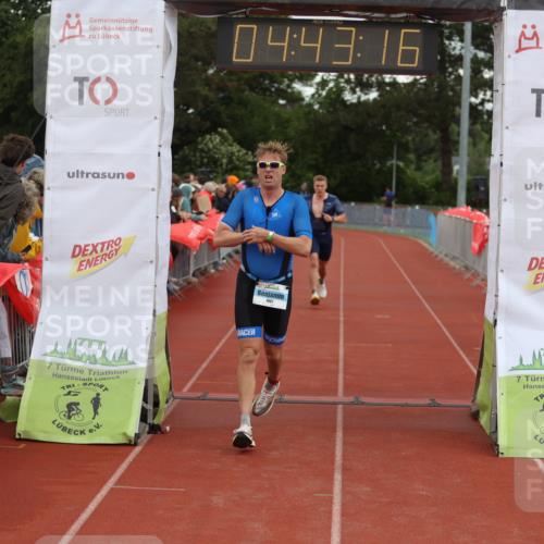14.06.2026 - 7 Türme Triathlon Andreas Tolksdorf http://msf.ph/oto/9805255 14.06.2026 15:43:15 Ziel 710, 1067, 1601 meine-sportfotos.de