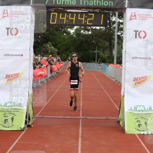 14.06.2026 - 7 Türme Triathlon Andreas Tolksdorf http://msf.ph/oto/9805291 14.06.2026 15:44:20 Ziel 602, 1141 meine-sportfotos.de