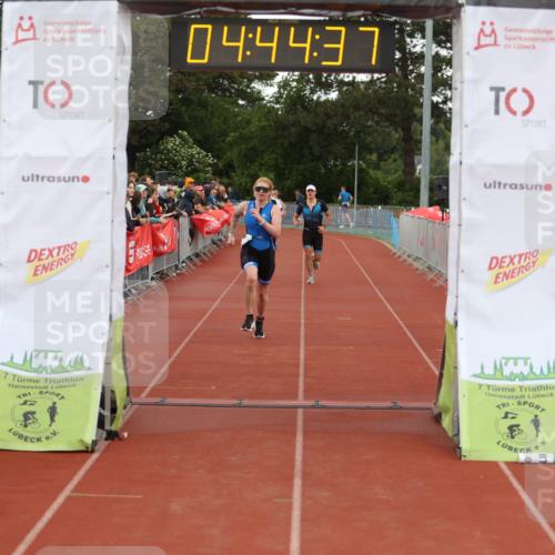 14.06.2026 - 7 Türme Triathlon Andreas Tolksdorf http://msf.ph/oto/9805300 14.06.2026 15:44:36 Ziel 832, 992, 1068, 1694, 1725 meine-sportfotos.de