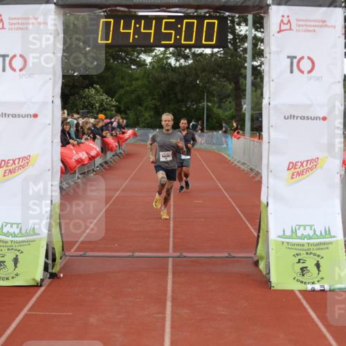 14.06.2026 - 7 Türme Triathlon Andreas Tolksdorf http://msf.ph/oto/9805318 14.06.2026 15:44:58 Ziel 896, 993, 1097 meine-sportfotos.de