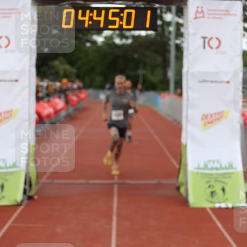 14.06.2026 - 7 Türme Triathlon Andreas Tolksdorf http://msf.ph/oto/9805321 14.06.2026 15:44:59 Ziel 896, 993, 1097 meine-sportfotos.de