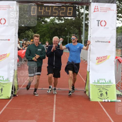 14.06.2026 - 7 Türme Triathlon Andreas Tolksdorf http://msf.ph/oto/9805333 14.06.2026 15:45:27 Ziel 1179 meine-sportfotos.de