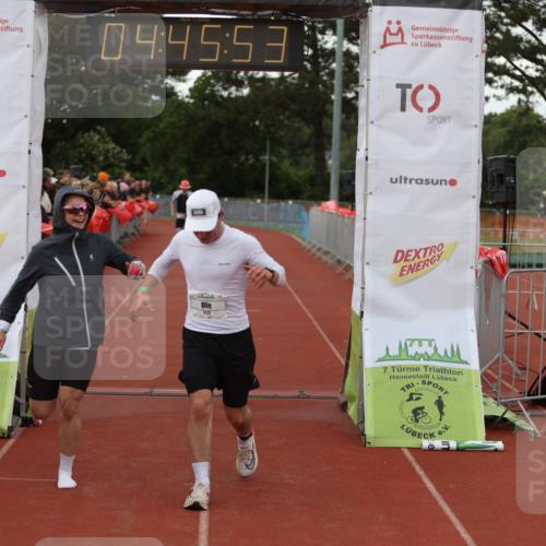 14.06.2026 - 7 Türme Triathlon Andreas Tolksdorf http://msf.ph/oto/9805352 14.06.2026 15:45:52 Ziel 706, 875, 921, 1173, 1714 meine-sportfotos.de