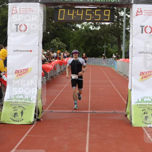 14.06.2026 - 7 Türme Triathlon Andreas Tolksdorf http://msf.ph/oto/9805354 14.06.2026 15:45:58 Ziel 875, 1173 meine-sportfotos.de