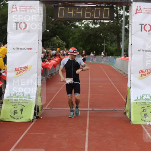14.06.2026 - 7 Türme Triathlon Andreas Tolksdorf http://msf.ph/oto/9805357 14.06.2026 15:45:59 Ziel 875, 1173 meine-sportfotos.de