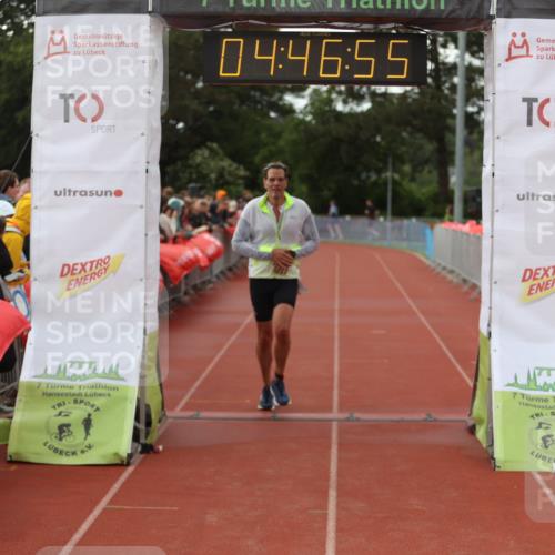 14.06.2026 - 7 Türme Triathlon Andreas Tolksdorf http://msf.ph/oto/9805384 14.06.2026 15:46:54 Ziel 980 meine-sportfotos.de