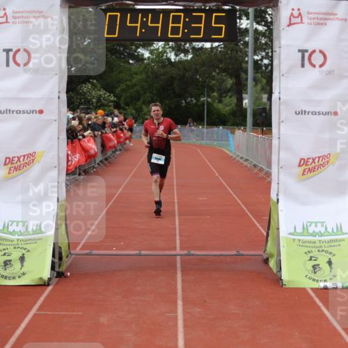 14.06.2026 - 7 Türme Triathlon Andreas Tolksdorf http://msf.ph/oto/9805464 14.06.2026 15:48:34 Ziel 966, 990, 1578 meine-sportfotos.de