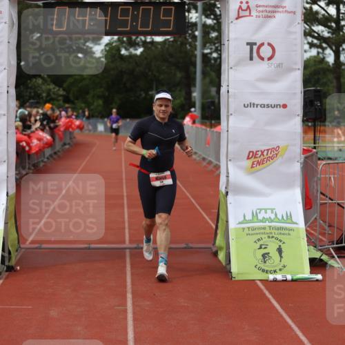 14.06.2026 - 7 Türme Triathlon Andreas Tolksdorf http://msf.ph/oto/9805492 14.06.2026 15:49:08 Ziel 738 meine-sportfotos.de