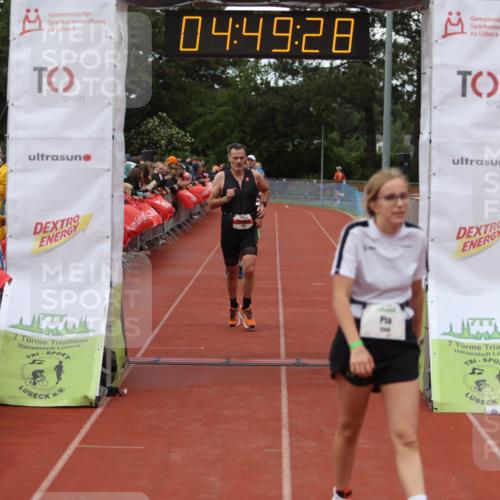 14.06.2026 - 7 Türme Triathlon Andreas Tolksdorf http://msf.ph/oto/9805510 14.06.2026 15:49:27 Ziel 693, 759, 938, 1047, 1568, 1707, 1713, 1752 meine-sportfotos.de
