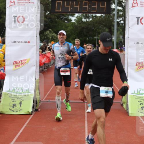 14.06.2026 - 7 Türme Triathlon Andreas Tolksdorf http://msf.ph/oto/9805516 14.06.2026 15:49:33 Ziel 693, 759, 938, 1047, 1568, 1604, 1618, 1752 meine-sportfotos.de
