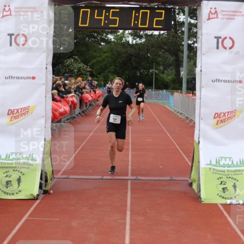 14.06.2026 - 7 Türme Triathlon Andreas Tolksdorf http://msf.ph/oto/9805564 14.06.2026 15:51:01 Ziel 1515, 1588, 1761 meine-sportfotos.de