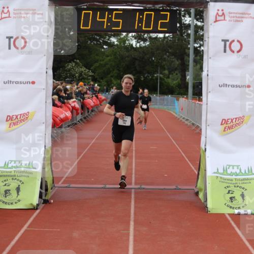14.06.2026 - 7 Türme Triathlon Andreas Tolksdorf http://msf.ph/oto/9805565 14.06.2026 15:51:01 Ziel 1515, 1588, 1761 meine-sportfotos.de