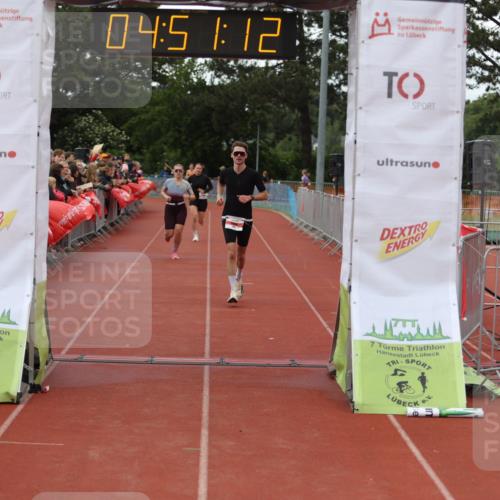 14.06.2026 - 7 Türme Triathlon Andreas Tolksdorf http://msf.ph/oto/9805573 14.06.2026 15:51:11 Ziel 808, 1087, 1726, 1761 meine-sportfotos.de