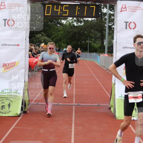 14.06.2026 - 7 Türme Triathlon Andreas Tolksdorf http://msf.ph/oto/9805582 14.06.2026 15:51:16 Ziel 808, 1087, 1726 meine-sportfotos.de