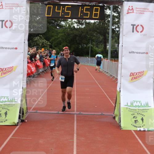 14.06.2026 - 7 Türme Triathlon Andreas Tolksdorf http://msf.ph/oto/9805635 14.06.2026 15:51:57 Ziel 1012, 1138, 1589, 1680 meine-sportfotos.de