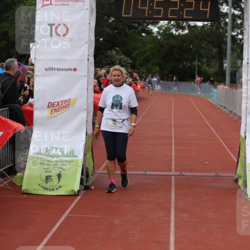 14.06.2026 - 7 Türme Triathlon Andreas Tolksdorf http://msf.ph/oto/9805666 14.06.2026 15:52:23 Ziel 1183, 1200, 1621, 1783 meine-sportfotos.de