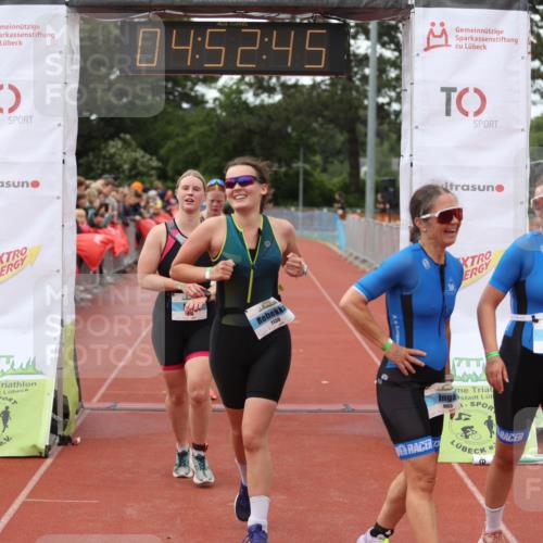 14.06.2026 - 7 Türme Triathlon Andreas Tolksdorf http://msf.ph/oto/9805687 14.06.2026 15:52:44 Ziel 918, 926, 944, 952, 965, 984, 1130, 1644 meine-sportfotos.de