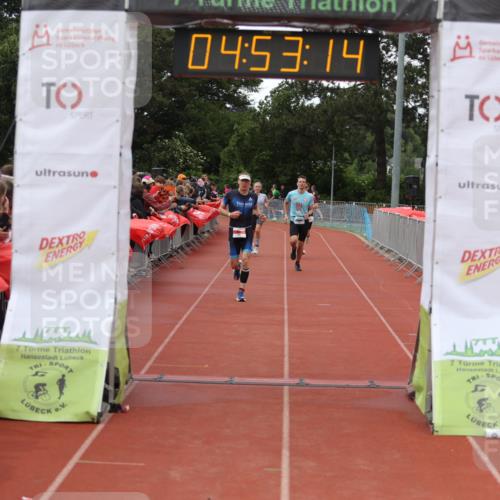 14.06.2026 - 7 Türme Triathlon Andreas Tolksdorf http://msf.ph/oto/9805716 14.06.2026 15:53:13 Ziel 654, 945, 1111, 1582, 1626, 1653 meine-sportfotos.de