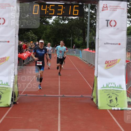 14.06.2026 - 7 Türme Triathlon Andreas Tolksdorf http://msf.ph/oto/9805721 14.06.2026 15:53:15 Ziel 654, 945, 1582, 1653 meine-sportfotos.de
