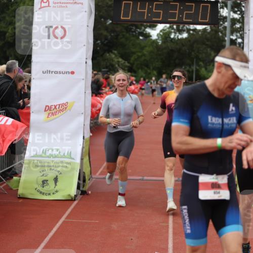 14.06.2026 - 7 Türme Triathlon Andreas Tolksdorf http://msf.ph/oto/9805727 14.06.2026 15:53:19 Ziel 654, 945, 1582, 1653 meine-sportfotos.de