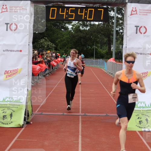14.06.2026 - 7 Türme Triathlon Andreas Tolksdorf http://msf.ph/oto/9805772 14.06.2026 15:54:05 Ziel 1069, 1530, 1608, 1746 meine-sportfotos.de
