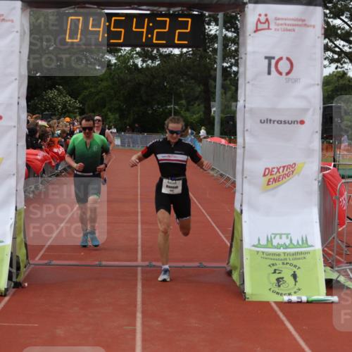 14.06.2026 - 7 Türme Triathlon Andreas Tolksdorf http://msf.ph/oto/9805789 14.06.2026 15:54:21 Ziel 943, 1039, 1647 meine-sportfotos.de