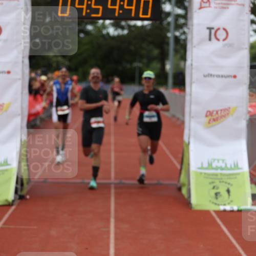 14.06.2026 - 7 Türme Triathlon Andreas Tolksdorf http://msf.ph/oto/9805802 14.06.2026 15:54:39 Ziel 711, 827, 1061, 1526, 1682, 1730, 1745 meine-sportfotos.de
