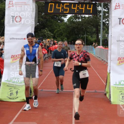 14.06.2026 - 7 Türme Triathlon Andreas Tolksdorf http://msf.ph/oto/9805809 14.06.2026 15:54:43 Ziel 711, 827, 1061, 1526, 1536, 1602, 1682, 1730, 1745 meine-sportfotos.de