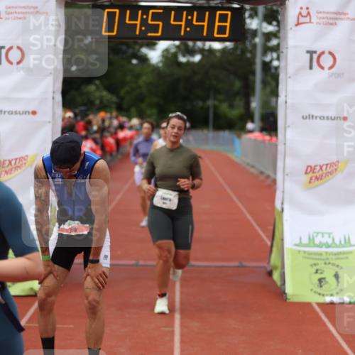 14.06.2026 - 7 Türme Triathlon Andreas Tolksdorf http://msf.ph/oto/9805812 14.06.2026 15:54:46 Ziel 711, 827, 1061, 1526, 1536, 1602, 1682, 1730 meine-sportfotos.de
