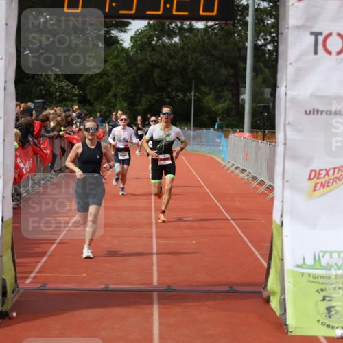 14.06.2026 - 7 Türme Triathlon Andreas Tolksdorf http://msf.ph/oto/9805845 14.06.2026 15:55:19 Ziel 787, 814, 1038, 1556, 1592, 1640, 1711 meine-sportfotos.de