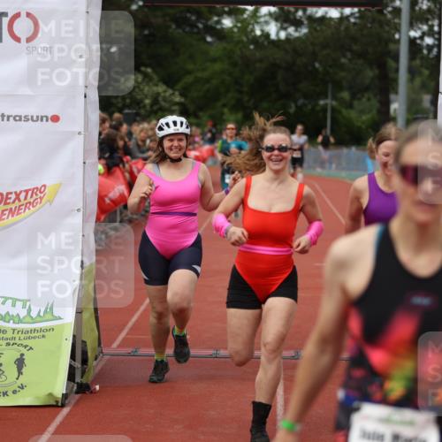 14.06.2026 - 7 Türme Triathlon Andreas Tolksdorf http://msf.ph/oto/9805875 14.06.2026 15:55:40 Ziel 1004, 1176, 1501, 1533, 1719 meine-sportfotos.de