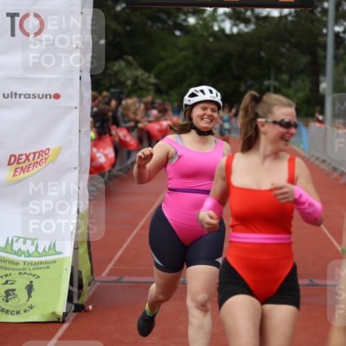 14.06.2026 - 7 Türme Triathlon Andreas Tolksdorf http://msf.ph/oto/9805877 14.06.2026 15:55:41 Ziel 1004, 1176, 1501, 1533, 1719 meine-sportfotos.de