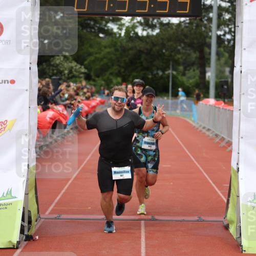 14.06.2026 - 7 Türme Triathlon Andreas Tolksdorf http://msf.ph/oto/9805892 14.06.2026 15:55:52 Ziel 745, 967, 1004, 1095, 1504, 1535, 1722 meine-sportfotos.de