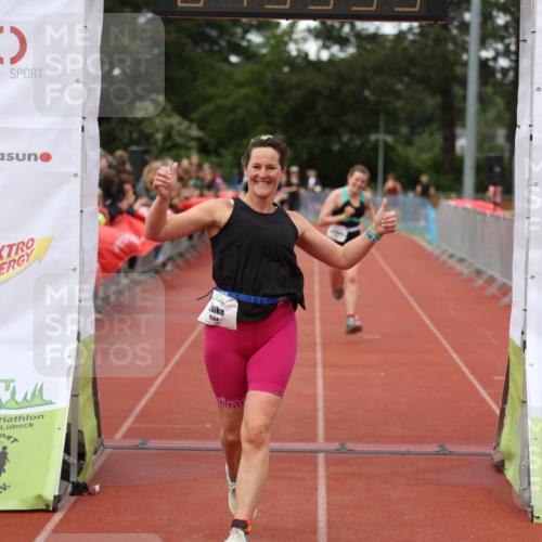 14.06.2026 - 7 Türme Triathlon Andreas Tolksdorf http://msf.ph/oto/9805901 14.06.2026 15:55:58 Ziel 745, 960, 967, 1095, 1504, 1535, 1722 meine-sportfotos.de