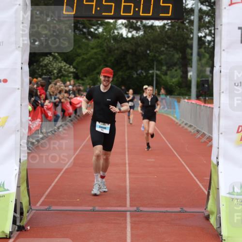 14.06.2026 - 7 Türme Triathlon Andreas Tolksdorf http://msf.ph/oto/9805905 14.06.2026 15:56:04 Ziel 960, 1504, 1722, 1735, 1756 meine-sportfotos.de