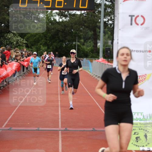 14.06.2026 - 7 Türme Triathlon Andreas Tolksdorf http://msf.ph/oto/9805909 14.06.2026 15:56:09 Ziel 751, 960, 1662, 1709, 1735, 1756 meine-sportfotos.de