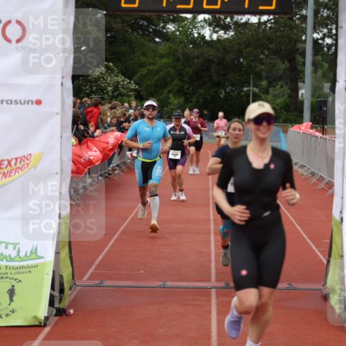 14.06.2026 - 7 Türme Triathlon Andreas Tolksdorf http://msf.ph/oto/9805915 14.06.2026 15:56:12 Ziel 751, 960, 1593, 1660, 1662, 1709, 1735, 1756 meine-sportfotos.de