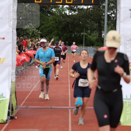 14.06.2026 - 7 Türme Triathlon Andreas Tolksdorf http://msf.ph/oto/9805917 14.06.2026 15:56:12 Ziel 751, 960, 1593, 1660, 1662, 1709, 1735, 1756 meine-sportfotos.de