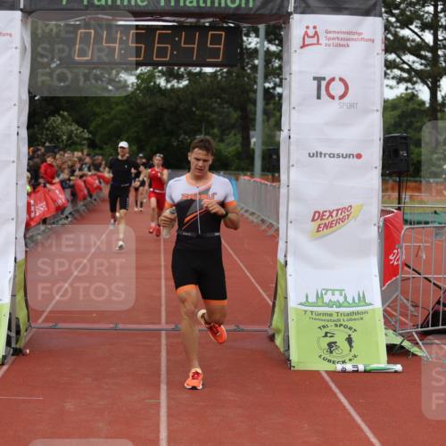 14.06.2026 - 7 Türme Triathlon Andreas Tolksdorf http://msf.ph/oto/9805955 14.06.2026 15:56:47 Ziel 743, 1368, 1435, 1562, 1591, 1715 meine-sportfotos.de