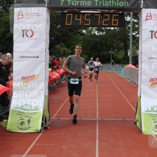 14.06.2026 - 7 Türme Triathlon Andreas Tolksdorf http://msf.ph/oto/9805993 14.06.2026 15:57:25 Ziel 666, 1106, 1142 meine-sportfotos.de