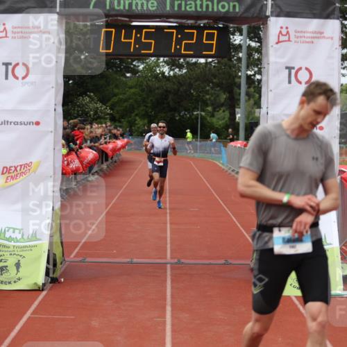 14.06.2026 - 7 Türme Triathlon Andreas Tolksdorf http://msf.ph/oto/9805996 14.06.2026 15:57:28 Ziel 666, 1106, 1142 meine-sportfotos.de