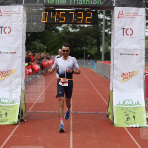 14.06.2026 - 7 Türme Triathlon Andreas Tolksdorf http://msf.ph/oto/9806000 14.06.2026 15:57:31 Ziel 666, 1106, 1142 meine-sportfotos.de