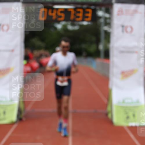 14.06.2026 - 7 Türme Triathlon Andreas Tolksdorf http://msf.ph/oto/9806001 14.06.2026 15:57:31 Ziel 666, 1106, 1142 meine-sportfotos.de