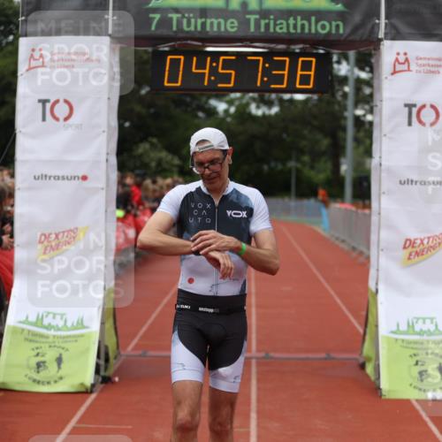 14.06.2026 - 7 Türme Triathlon Andreas Tolksdorf http://msf.ph/oto/9806007 14.06.2026 15:57:36 Ziel 666, 1106, 1693 meine-sportfotos.de