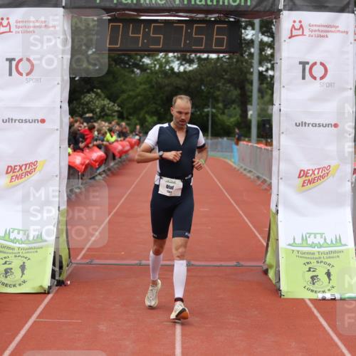 14.06.2026 - 7 Türme Triathlon Andreas Tolksdorf http://msf.ph/oto/9806027 14.06.2026 15:57:54 Ziel 1055, 1109, 1361, 1478 meine-sportfotos.de