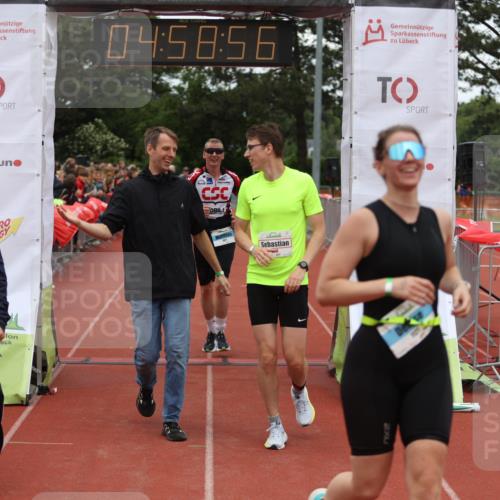 14.06.2026 - 7 Türme Triathlon Andreas Tolksdorf http://msf.ph/oto/9806074 14.06.2026 15:58:55 Ziel 893, 1077, 1121, 1522 meine-sportfotos.de