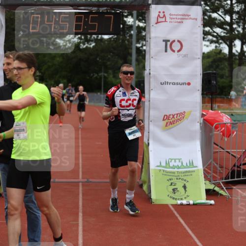 14.06.2026 - 7 Türme Triathlon Andreas Tolksdorf http://msf.ph/oto/9806076 14.06.2026 15:58:56 Ziel 893, 1077, 1121, 1522, 1635 meine-sportfotos.de