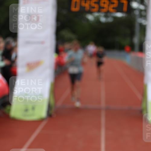 14.06.2026 - 7 Türme Triathlon Andreas Tolksdorf http://msf.ph/oto/9806115 14.06.2026 15:59:25 Ziel 1204, 1358, 1528, 1579, 1728, 1737 meine-sportfotos.de